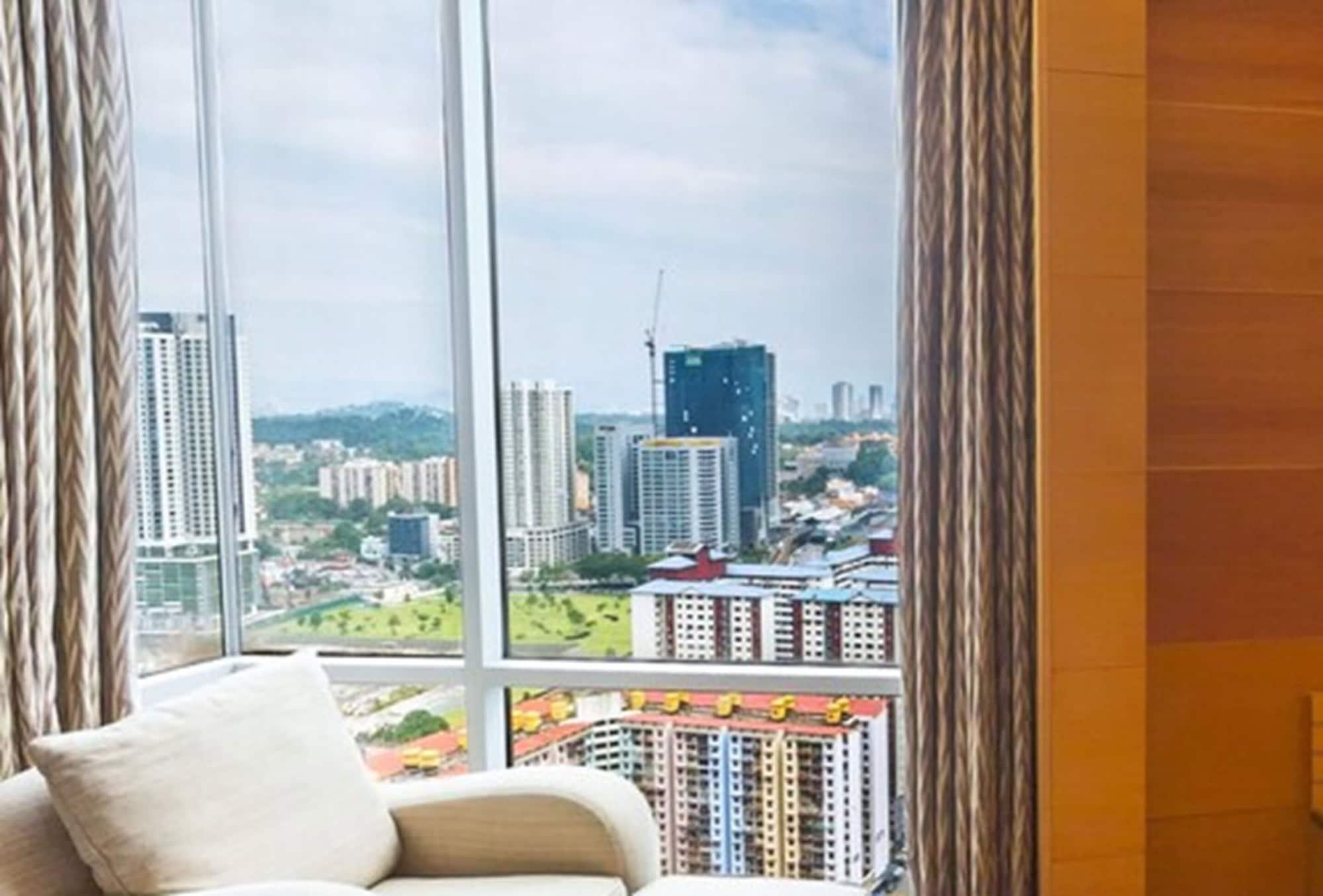 St Giles Gardens Hotel Kuala Lumpur Exterior foto View from the living room